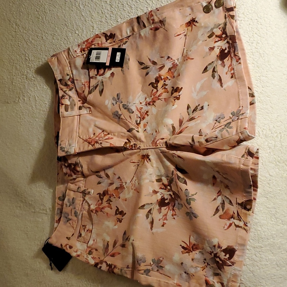 New Women's shorts